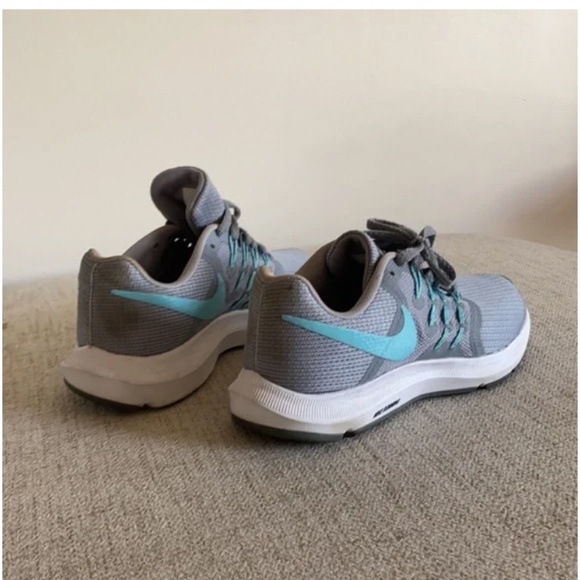 🪞 nike running memory foam sneaker women’s shoe size 5.5 - Picture 4 of 5